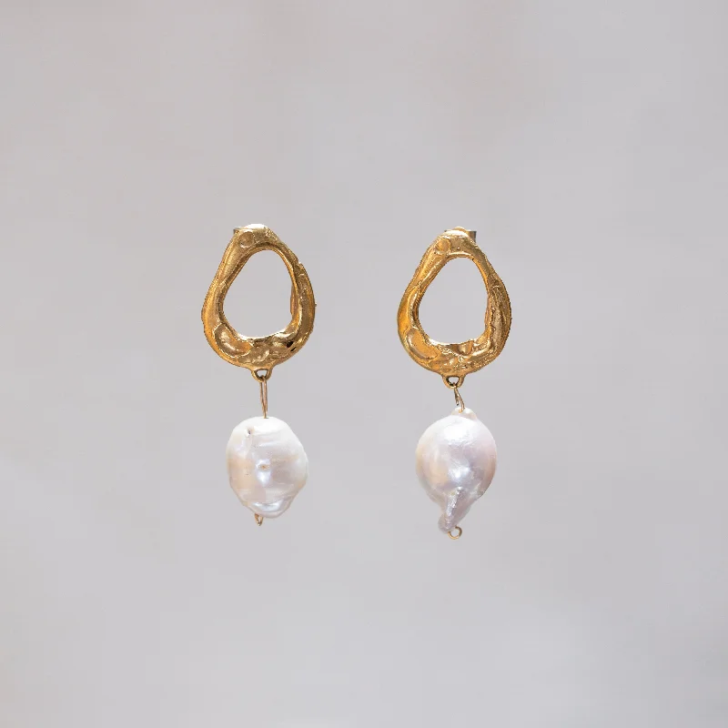 Beautiful Earrings for Evening Parties-Baroque Pearl Gold Stud Earrings