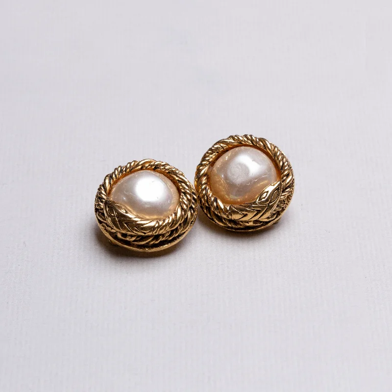 Modern Earrings for Women-Vintage Chanel Gold Clip-on Earrings with Pearls