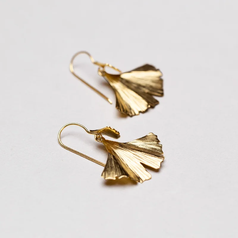 Chic Earrings for Stylish Women-Brushed Gold Ginkgo Leaf Drop Earrings