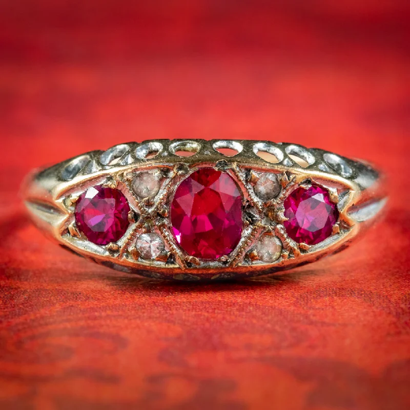 Luxury Ring for Elegant Fashion-Vintage Ruby Diamond Ring 0.86ct Of Ruby Dated 1960