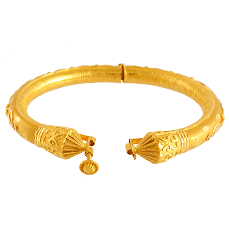 Elegant Bangles for Formal Wear-22KT Yellow Gold Bangle For Women