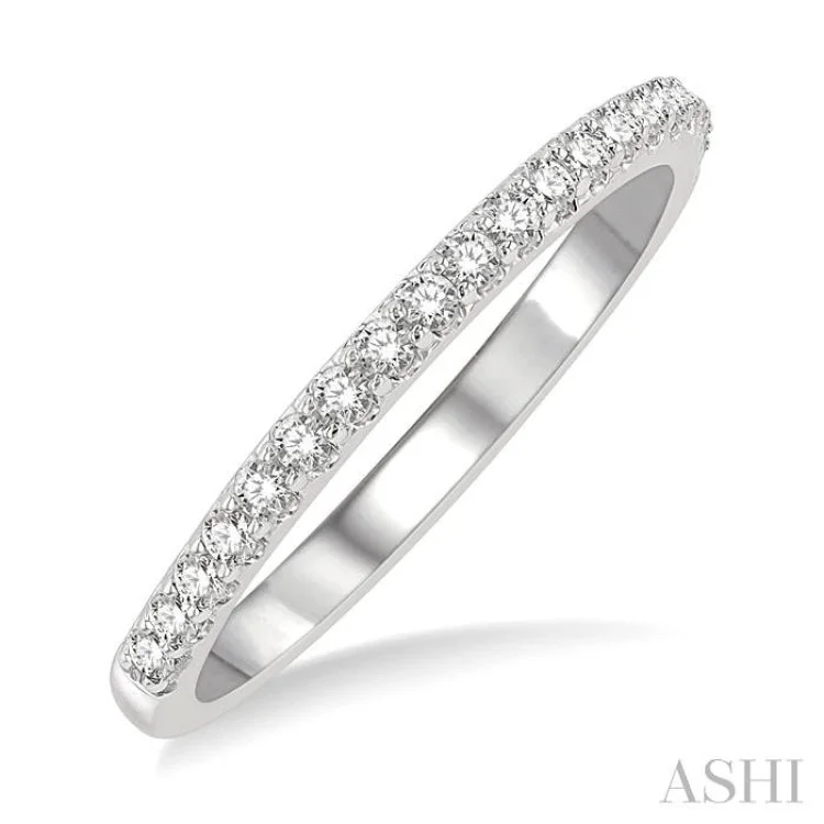 Bold Stackable Rings for Fashion-1/4 Ctw Round Cut Diamond Wedding Band in 14K White Gold