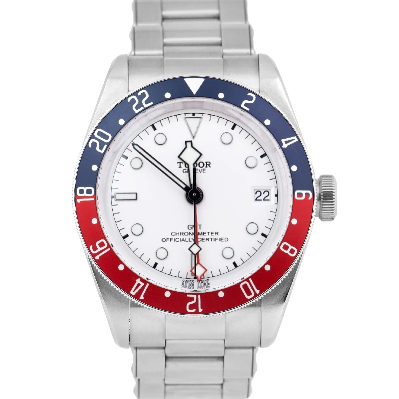 Best Fitness Watches for Tracking Running-SEPT 2023 PAPERS Tudor Black Bay GMT 41mm PEPSI Steel Red Blue 79830 RB B+P