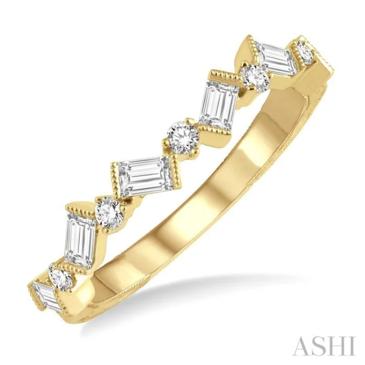 Trendy Gold Ring for Women-1/2 ctw Zigzag Baguette and Round Cut Diamond Fashion Band in 14K Yellow Gold