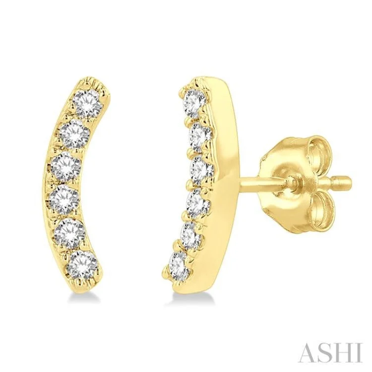 Timeless Pearl Earrings for Wedding Look-1/10 Ctw Arc Round Cut Diamond Petite Fashion Stud Earring in 10K Yellow Gold